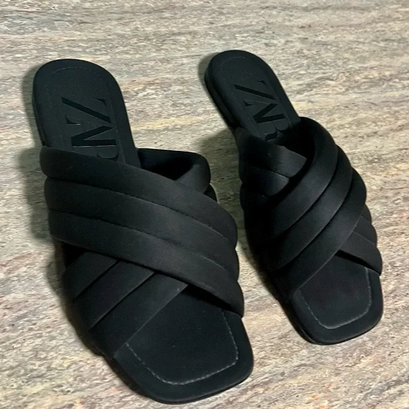 zara flat quilted sandals